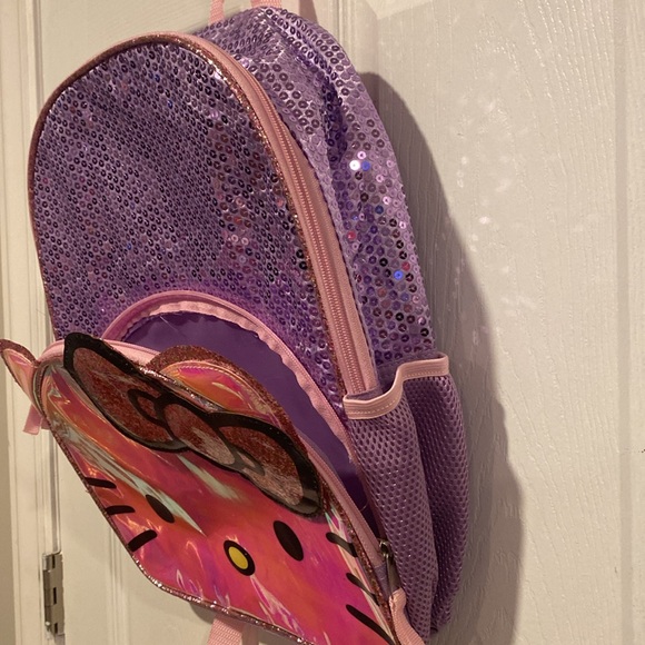 BNWT Hello Kitty Large Girls' Sequin Backpack - Picture 4 of 6
